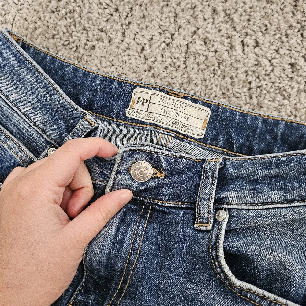 FREE PEOPLE NEW RITA Cropped Flare Jean Pant 25
